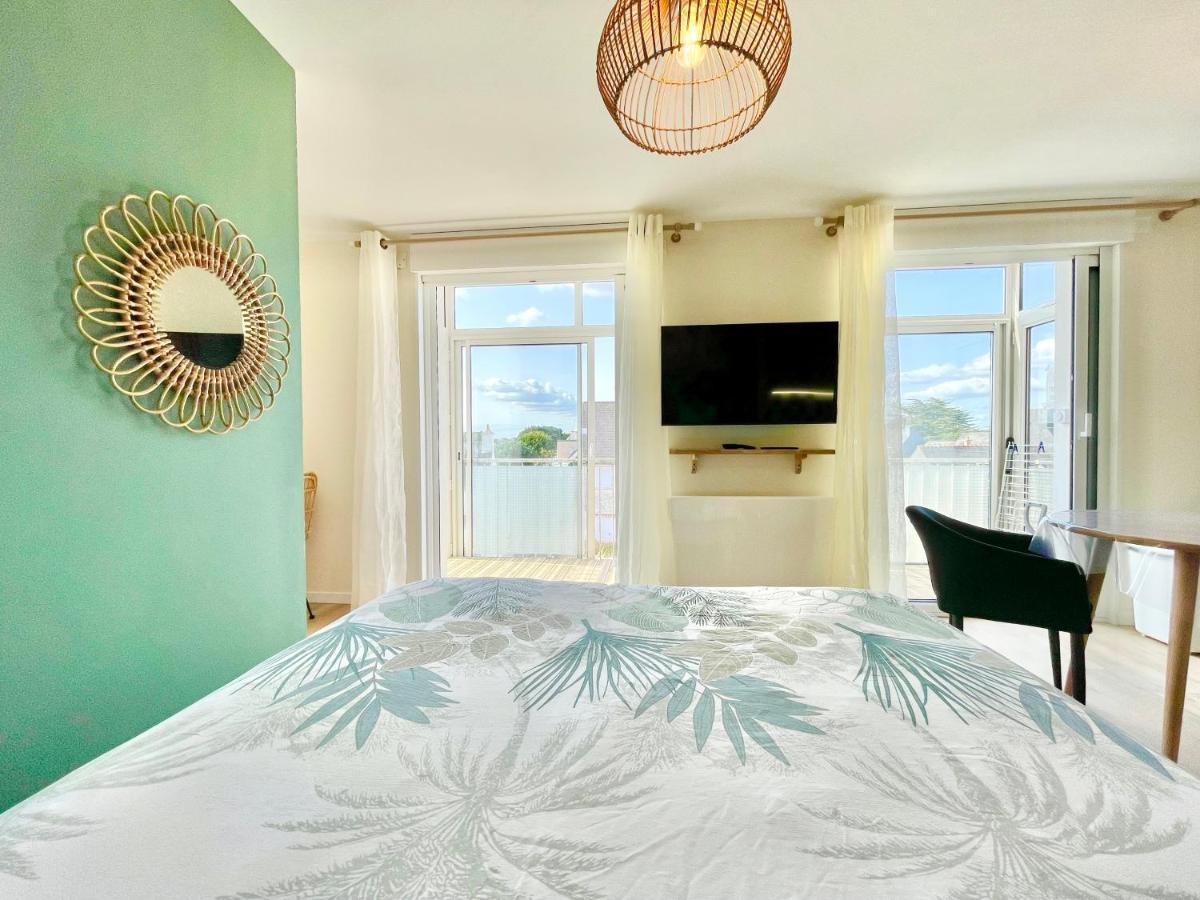 Le Phare Ouest - 80 M De La Mer - Vue Ocean Sur Le Balcon - Entierement Renove - Internet Haut Debit - Nouveau Ploemeur Kültér fotó